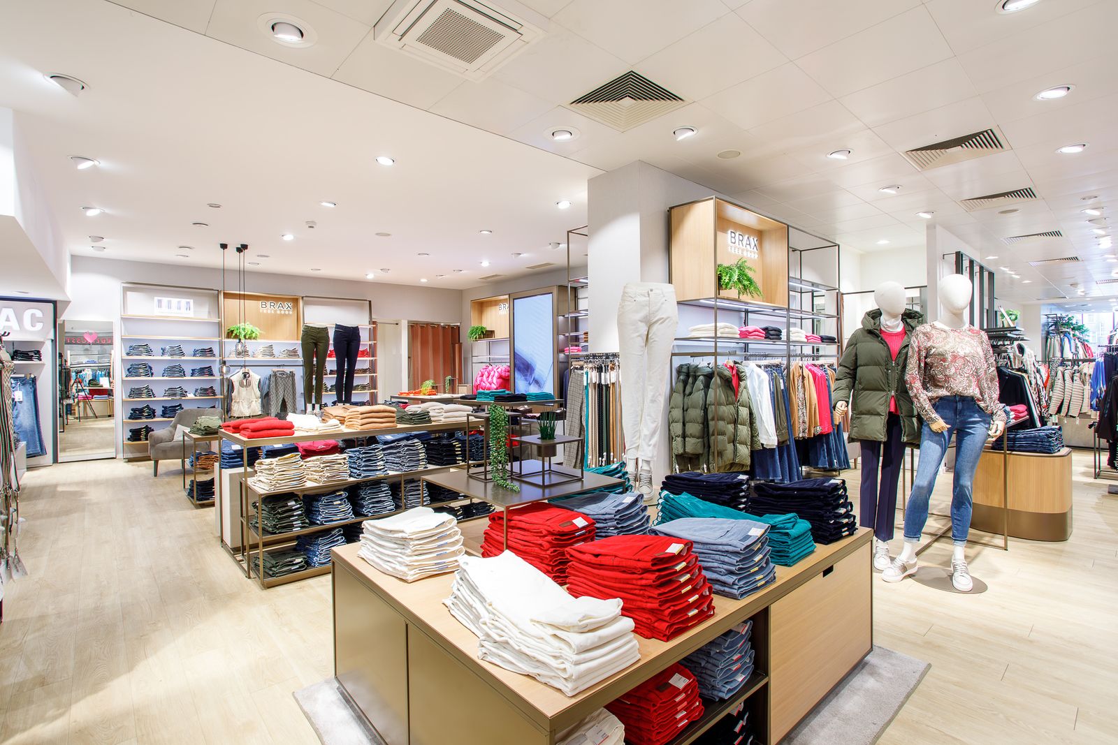 Interior Shooting: Fashion Interior für Modehaus Hochstetter – Ansicht 10