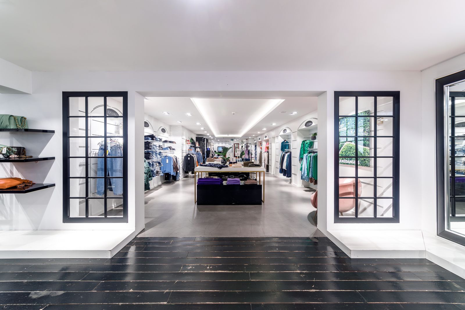 Interior Shooting: Fashion Interior für Modehaus Hochstetter – Ansicht 2