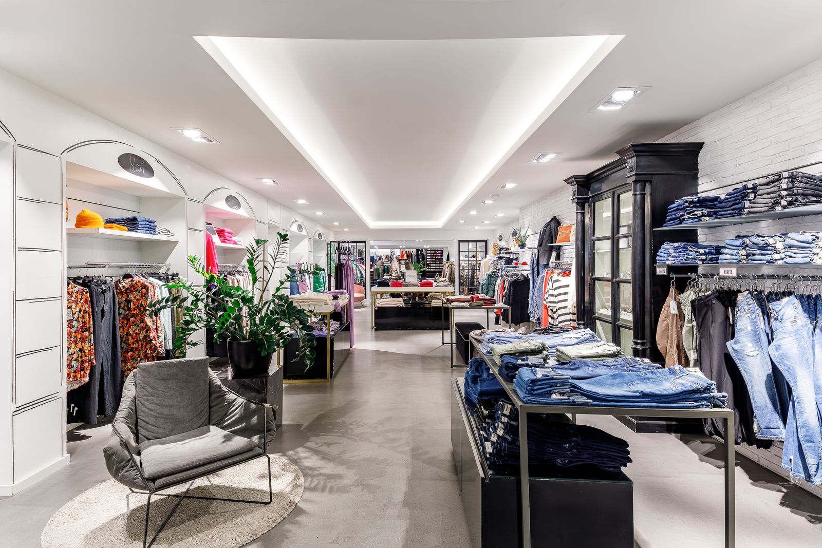 Interior Shooting: Fashion Interior für Modehaus Hochstetter – Ansicht 1