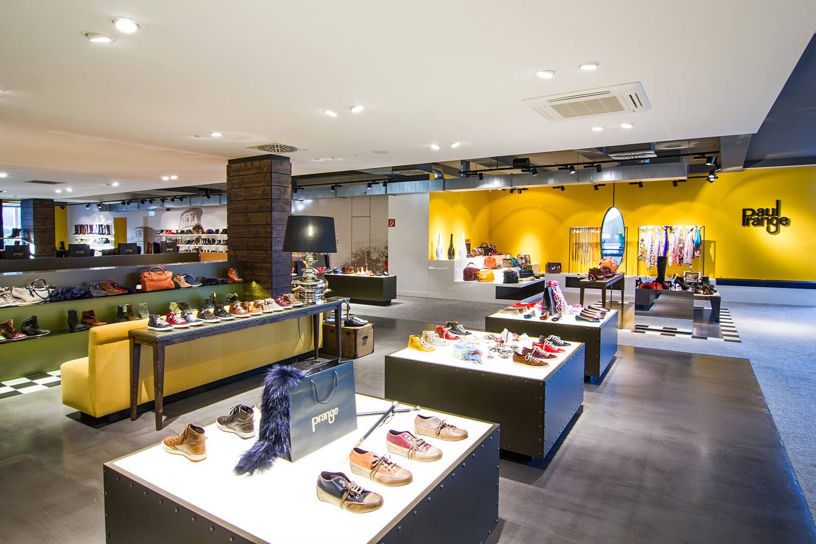 Gutes Team: Hochstetter Mode & Prange Schuhe in Trier – Ansicht 14
